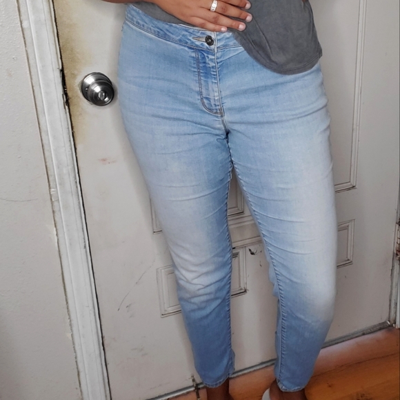 Light Denim Jeggings 